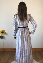 Vintage 70s Lilac with Floral Detail Maxi Dress